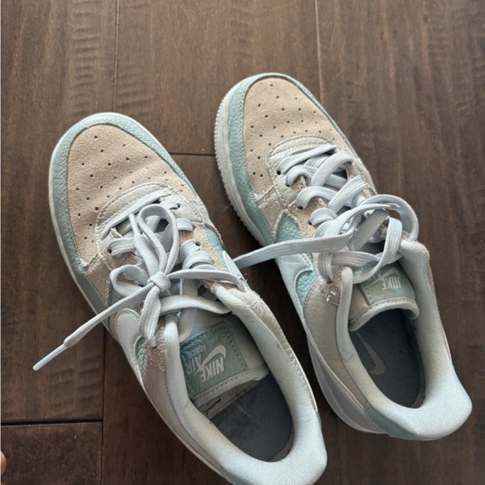 Nike air